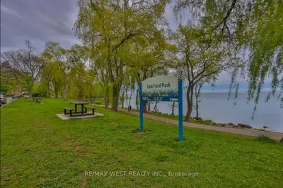 41 Marina Avenue 7, Toronto W06, ON M8W 1K5
