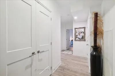 21 Park Street E 209, Mississauga, On L5g 1l7