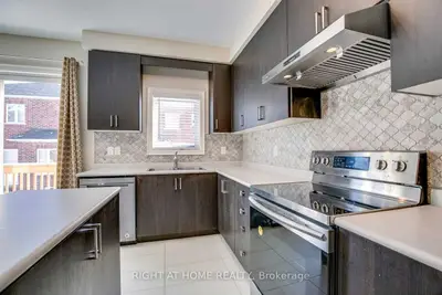 486 Wheat Boom Drive, Oakville, ON L6H 0M9