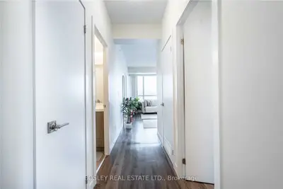 2087 Fairview Street 1009, Burlington, ON L7R 0E5