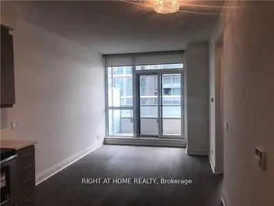 15 Zorra Street 901, Toronto W08, On M8z 4z6