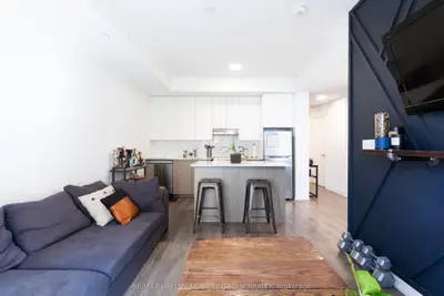 120 Canon Jackson Drive 107, Toronto W03, ON M6M 0B8