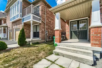 4699 Alana Glen Drive, Mississauga, ON L5V 0P3