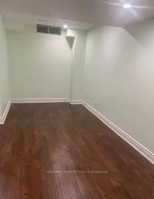 7516 Magistrate Terrace, Mississauga, ON L5W 1L3