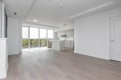 #807 1063 Douglas McCurdy Comm, Mississauga, ON, L5G 0C5