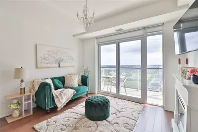 2560 Eglinton Avenue W 2209, Mississauga, On L5m 5r1