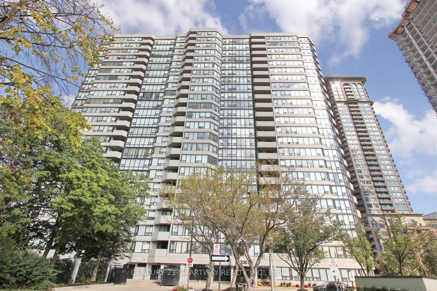 330 Rathburn Road W 1706, Mississauga, ON L5B 3Y2