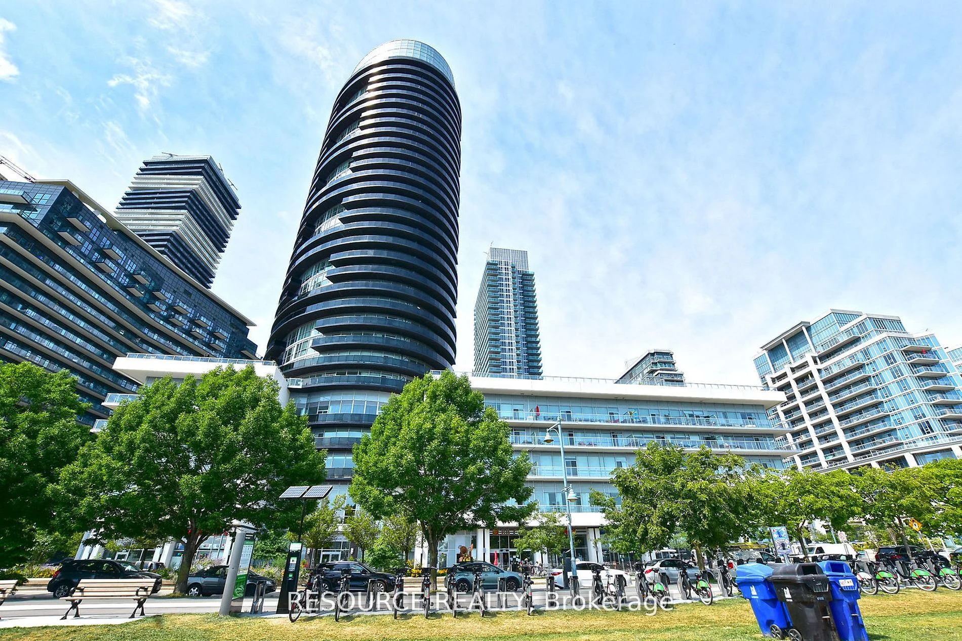 80 Marine Parade Drive 1408, Toronto W06, ON M8V 0A3