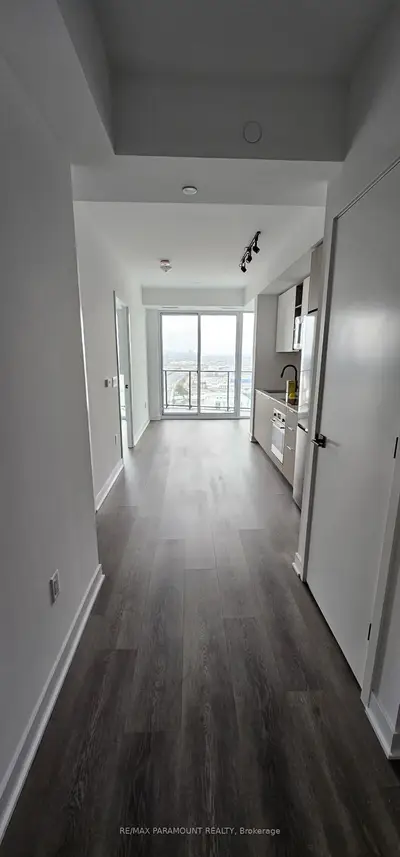 36 Zorra Street 2501, Toronto W08, ON M8Z 4Z7