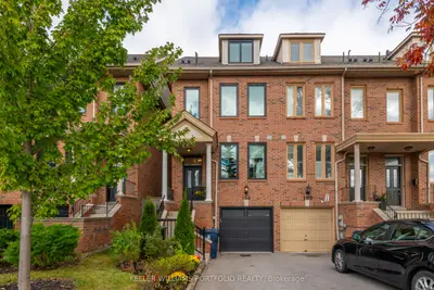 158 Manitoba Street, Toronto W06, ON M8Y 1E3