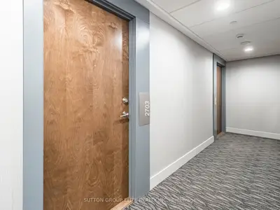 2220 Lakeshore Boulevard W 2703, Toronto W06, ON M8V 0C1