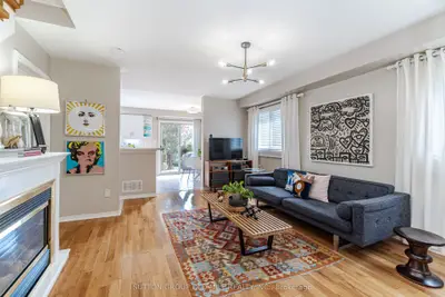 564 Claymeadow Avenue, Mississauga, ON L5B 4H9