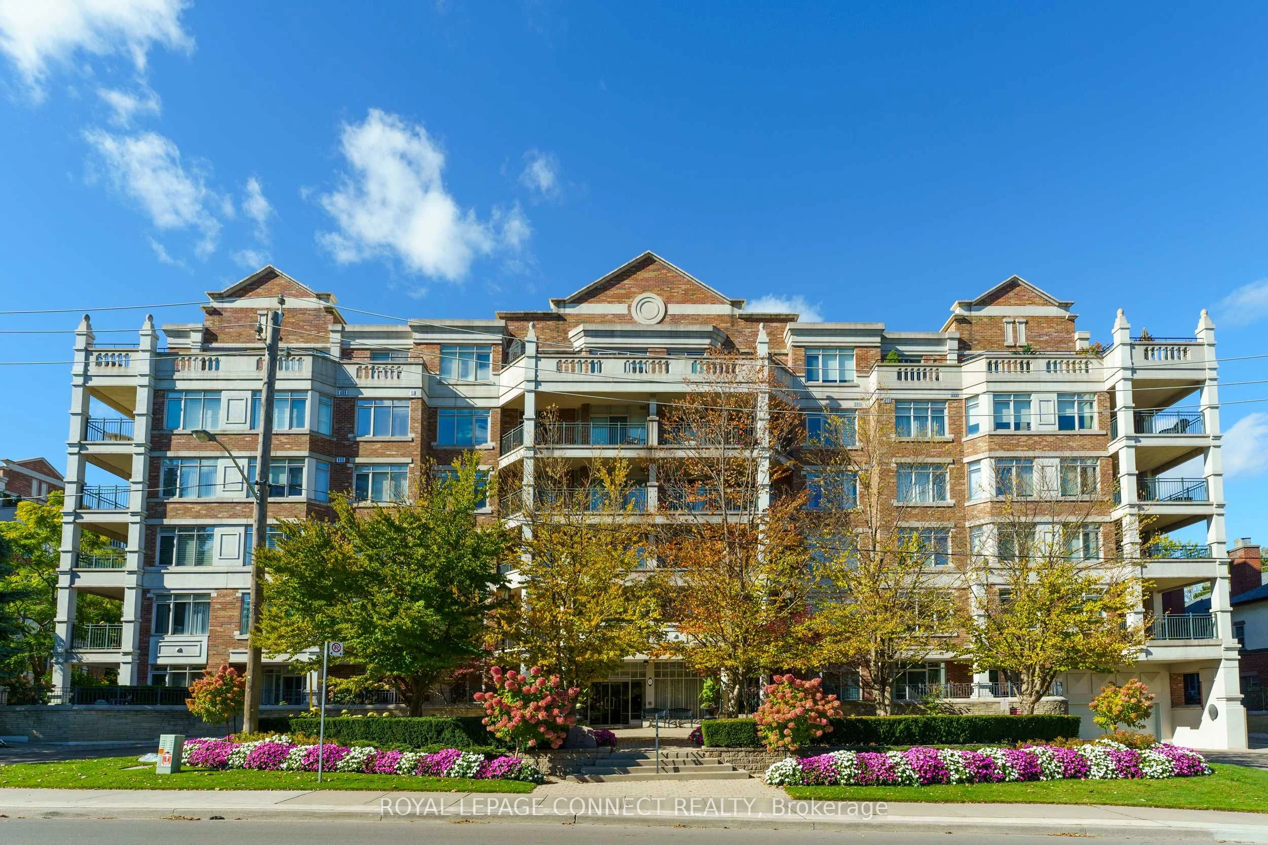 Condo Apartment in Toronto