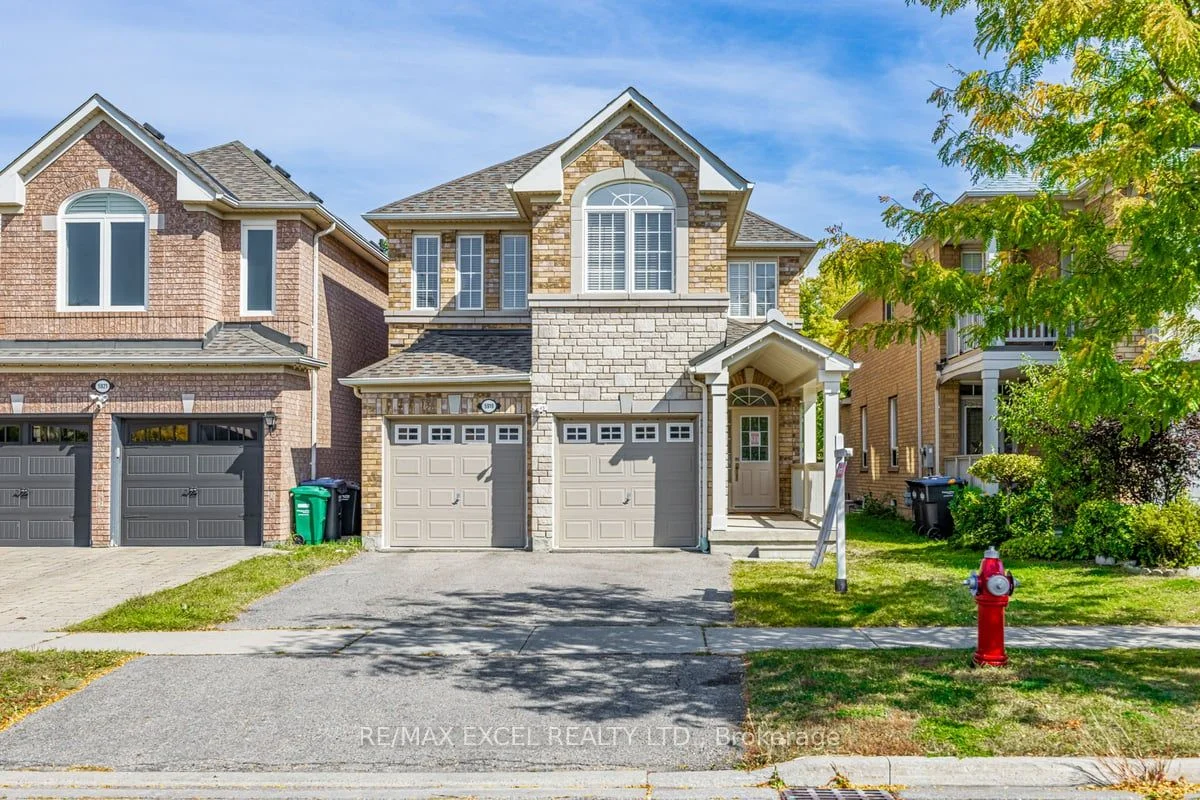 5919 Sidmouth Street, Mississauga, ON L5V 2Z3