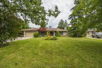 459 The Kingsway Way, Toronto W08, ON M9A 3W3