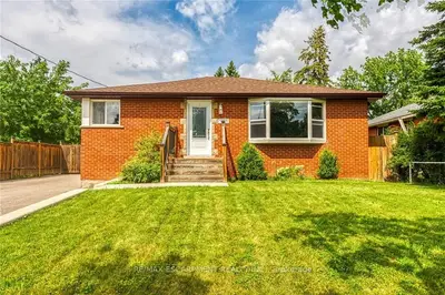 1483 Fisher Avenue, Burlington, On L7p 2m1
