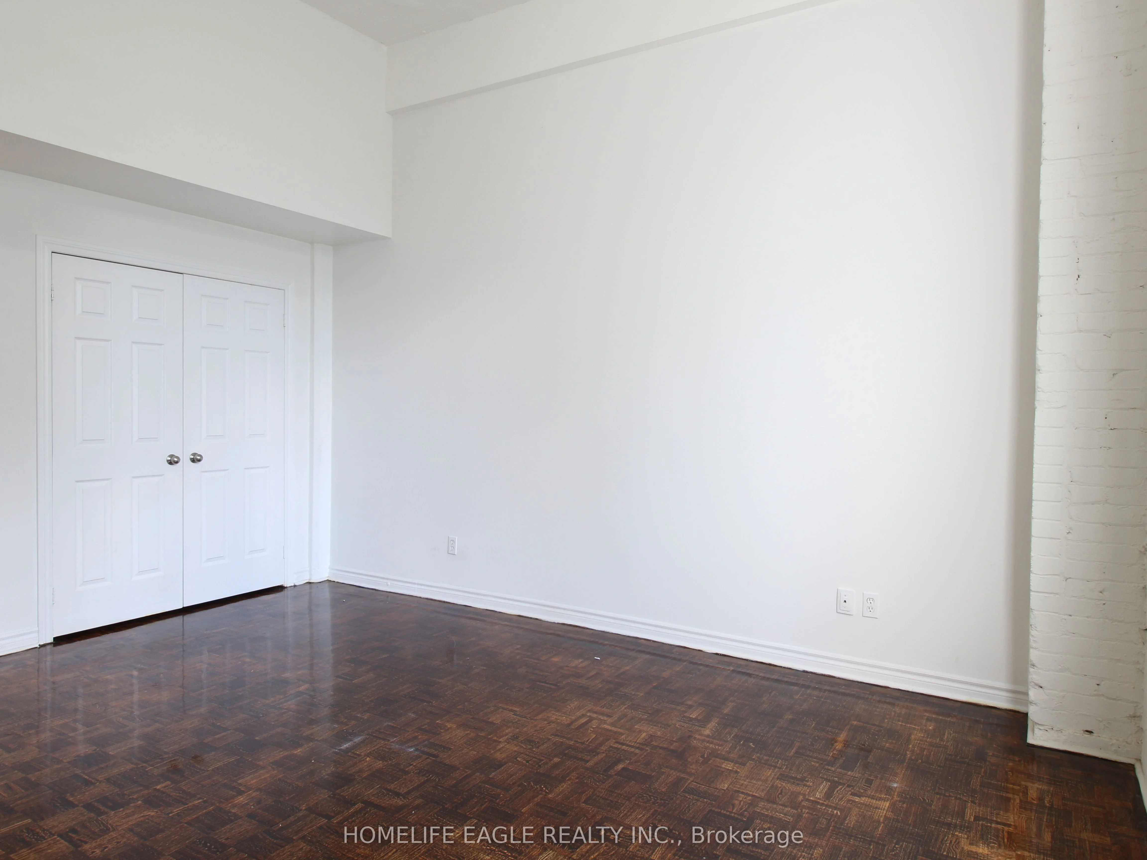 1401 Dupont Street 118, Toronto W02, ON M6H 2B1