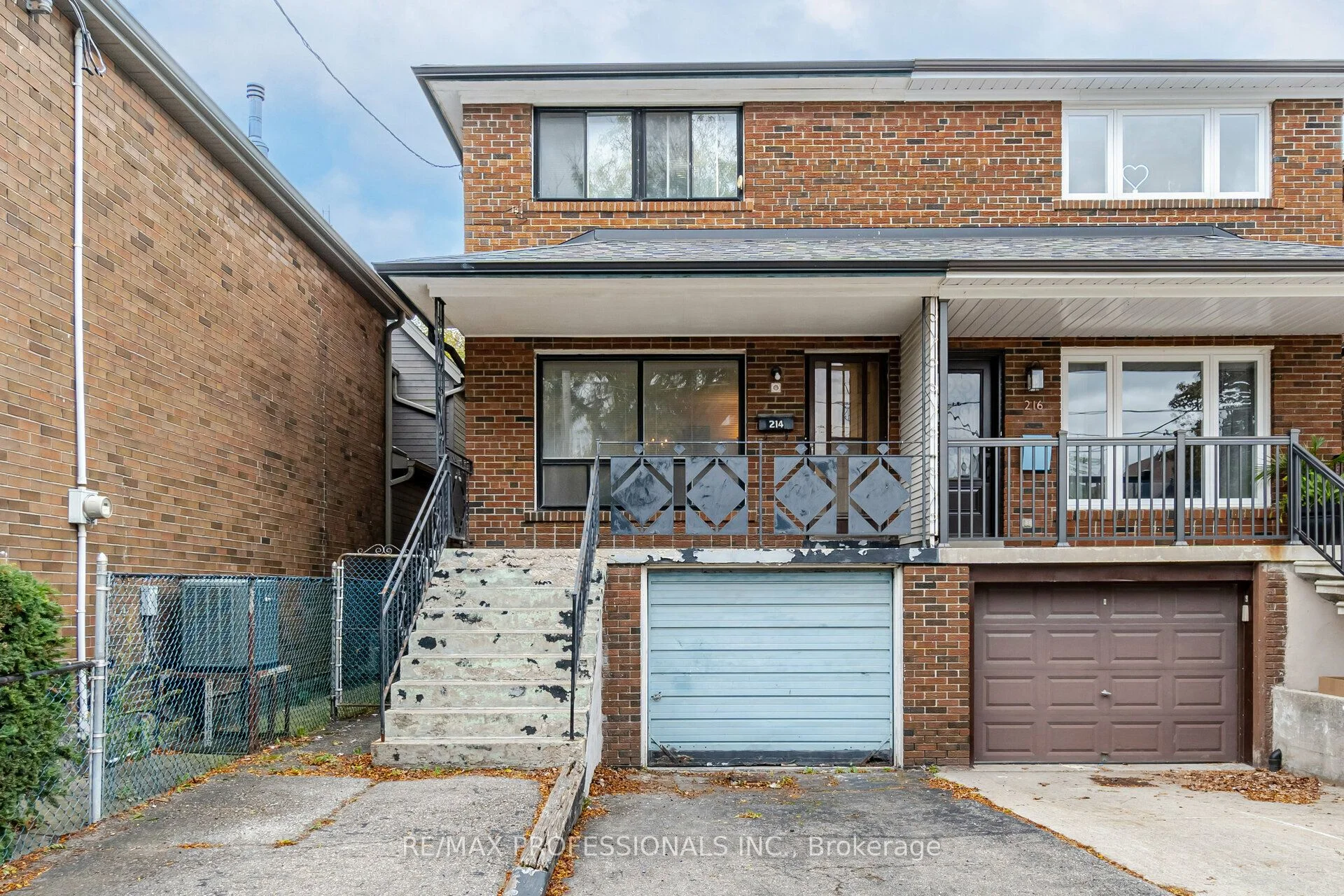 214 Medland Street, Toronto W02, ON M6P 2N7