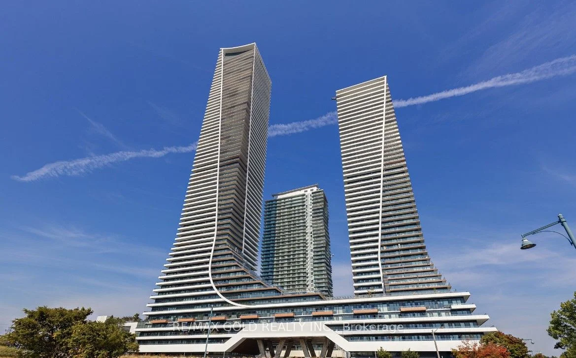 30 Shore Breeze Drive W 3820, Toronto W06, ON M8V 0J1