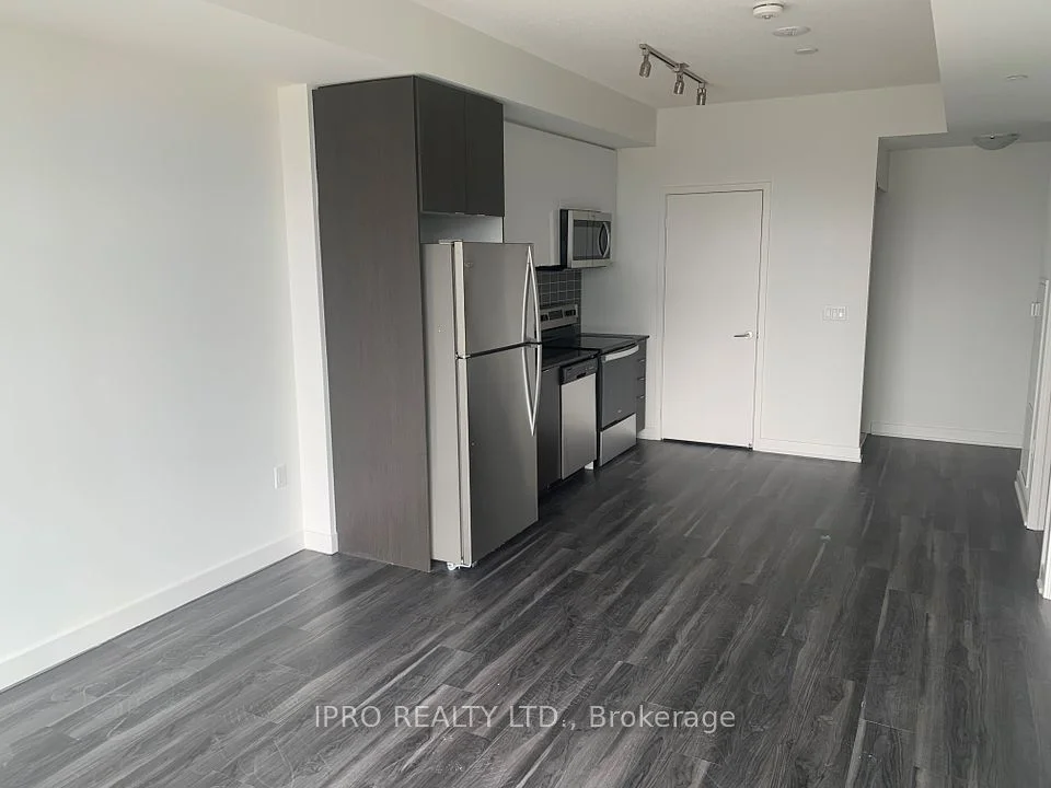 #505 859 The Queensway, Toronto W07, ON, M8Z 1N8