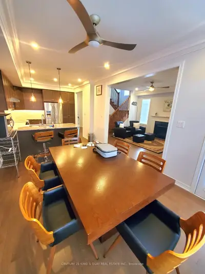 3090 Blackfriar Commons Street, Oakville, ON L6H 0R3