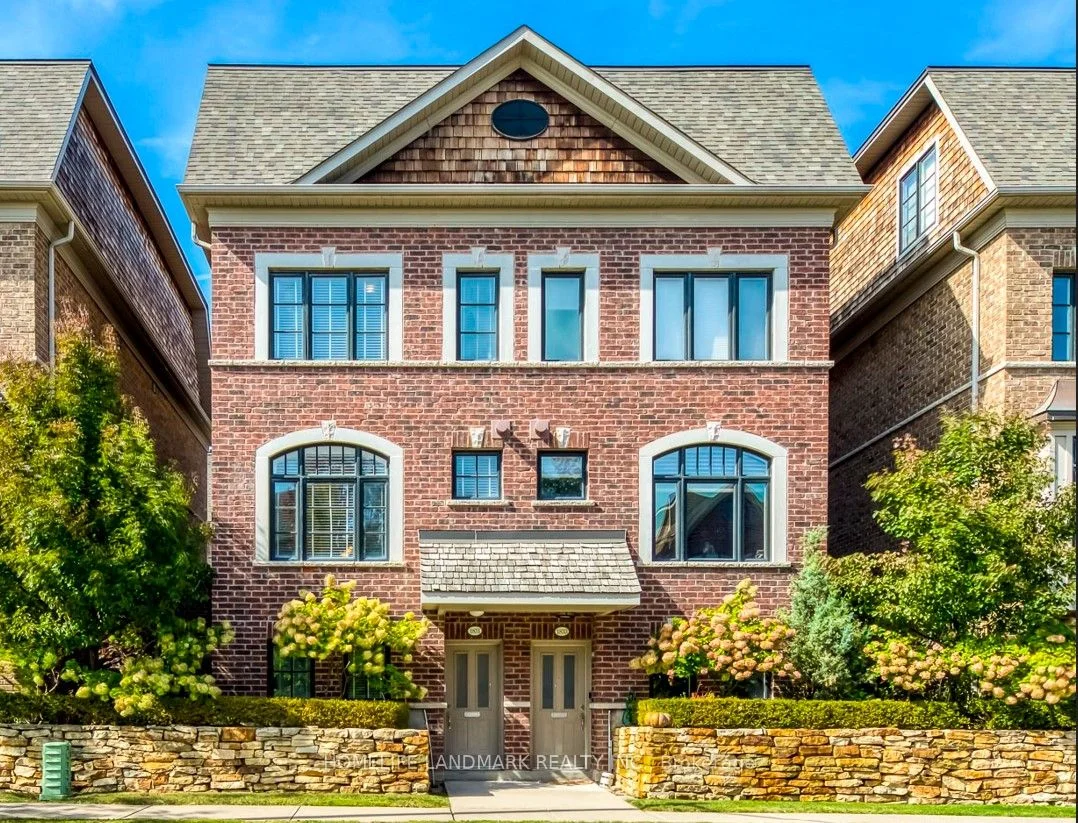 1831 Pagehurst Avenue, Mississauga, ON L4X 1Y4