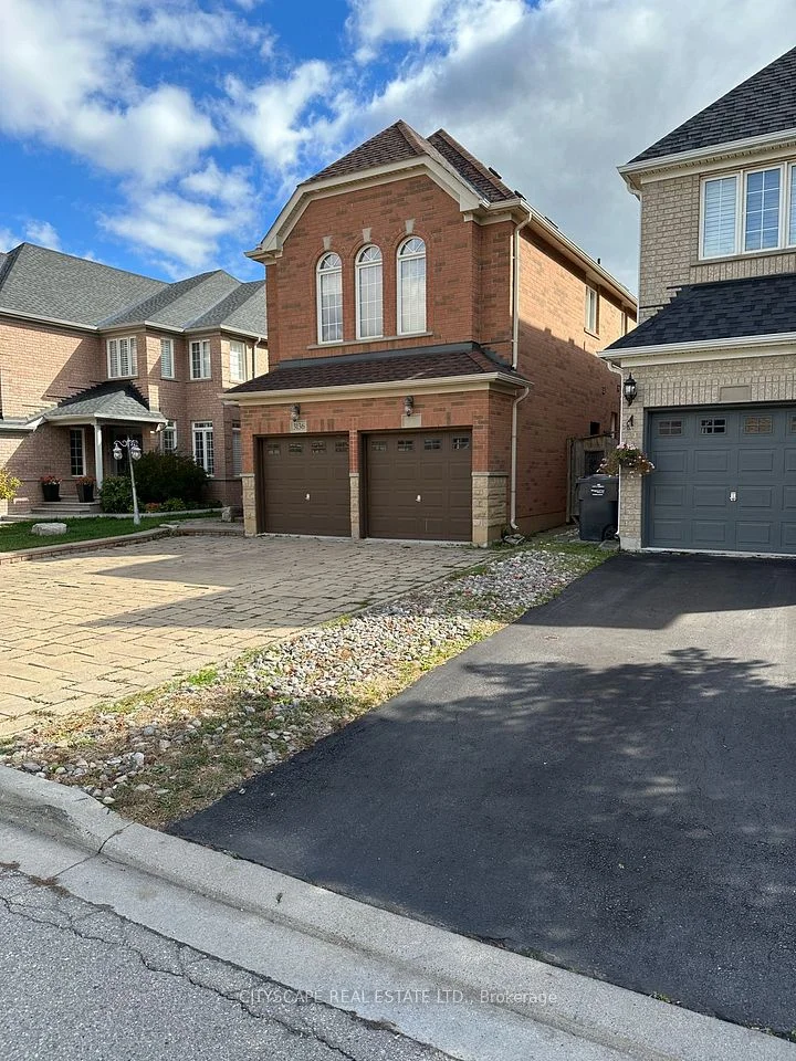 3136 Seabright Drive, Mississauga, ON L5M 0B4