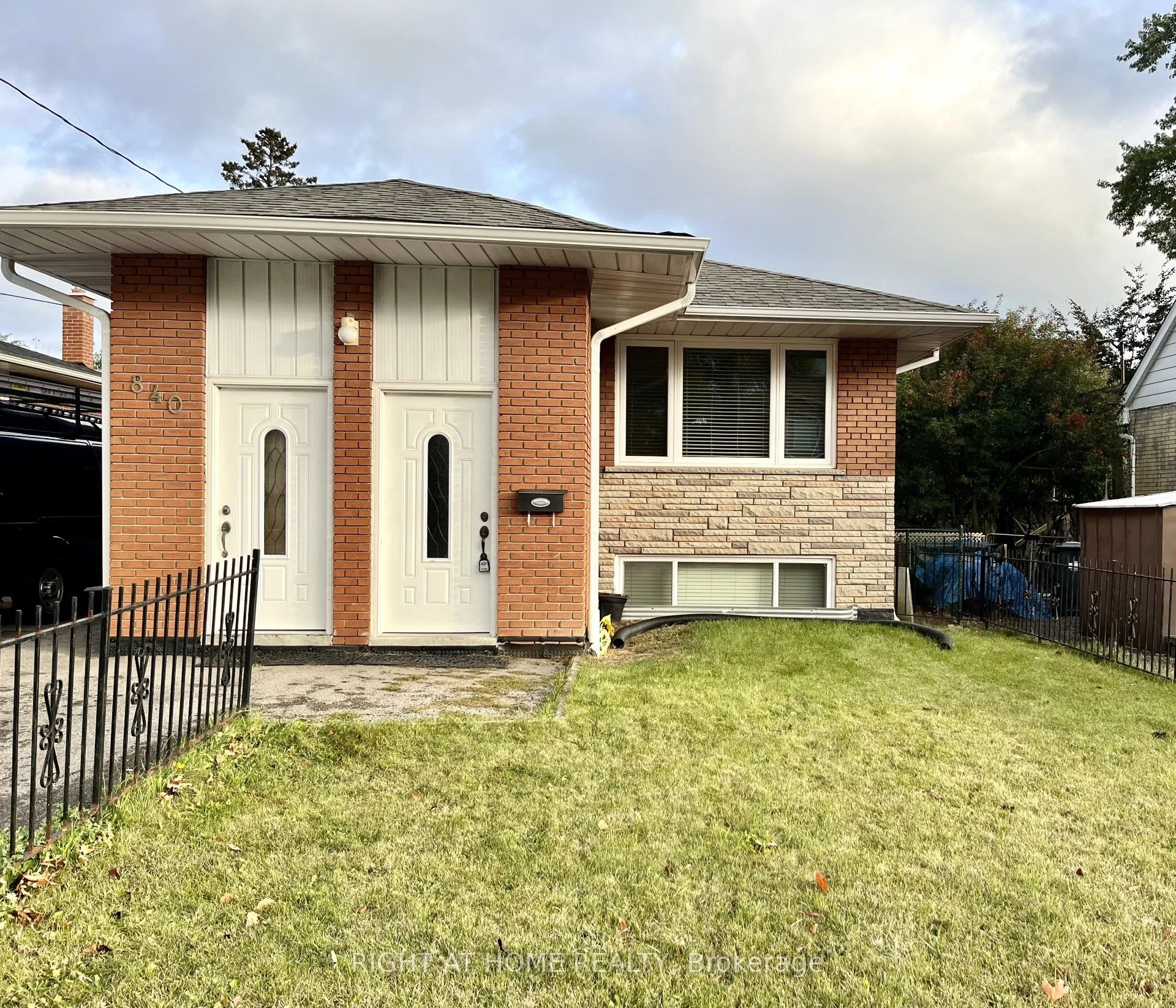 840 Atwater Avenue, Mississauga, ON L5E 1L9