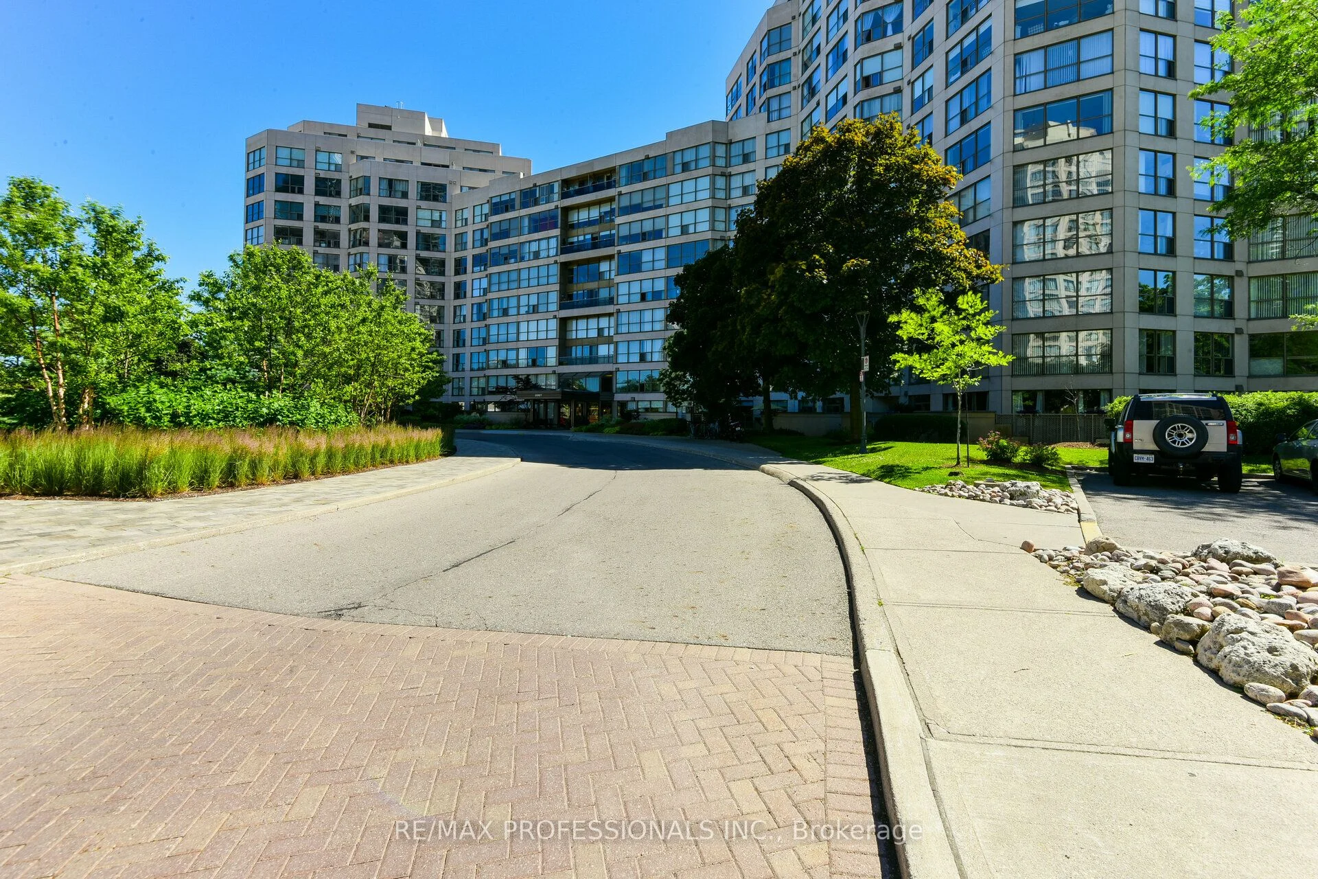 2267 Lake Shore Boulevard W 315, Toronto W06, ON M8V 3X2
