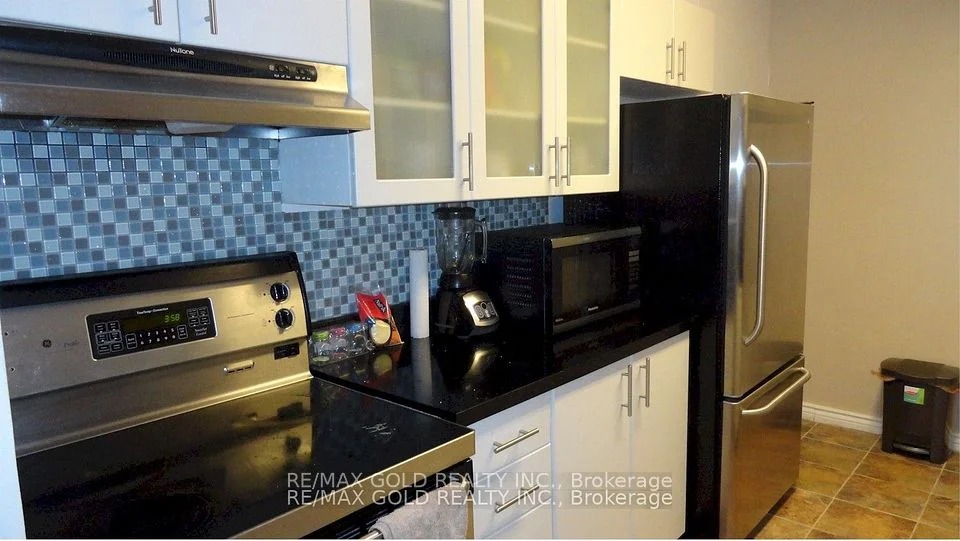 35 Trailwood Drive 713, Mississauga, On L4z 3l6