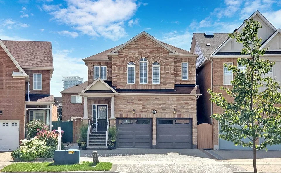 446 Huntington Ridge Drive N, Mississauga, ON L5R 0A9