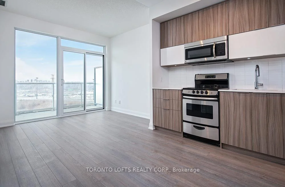 56 Annie Craig Drive 1608, Toronto W06, On M8v 0c5