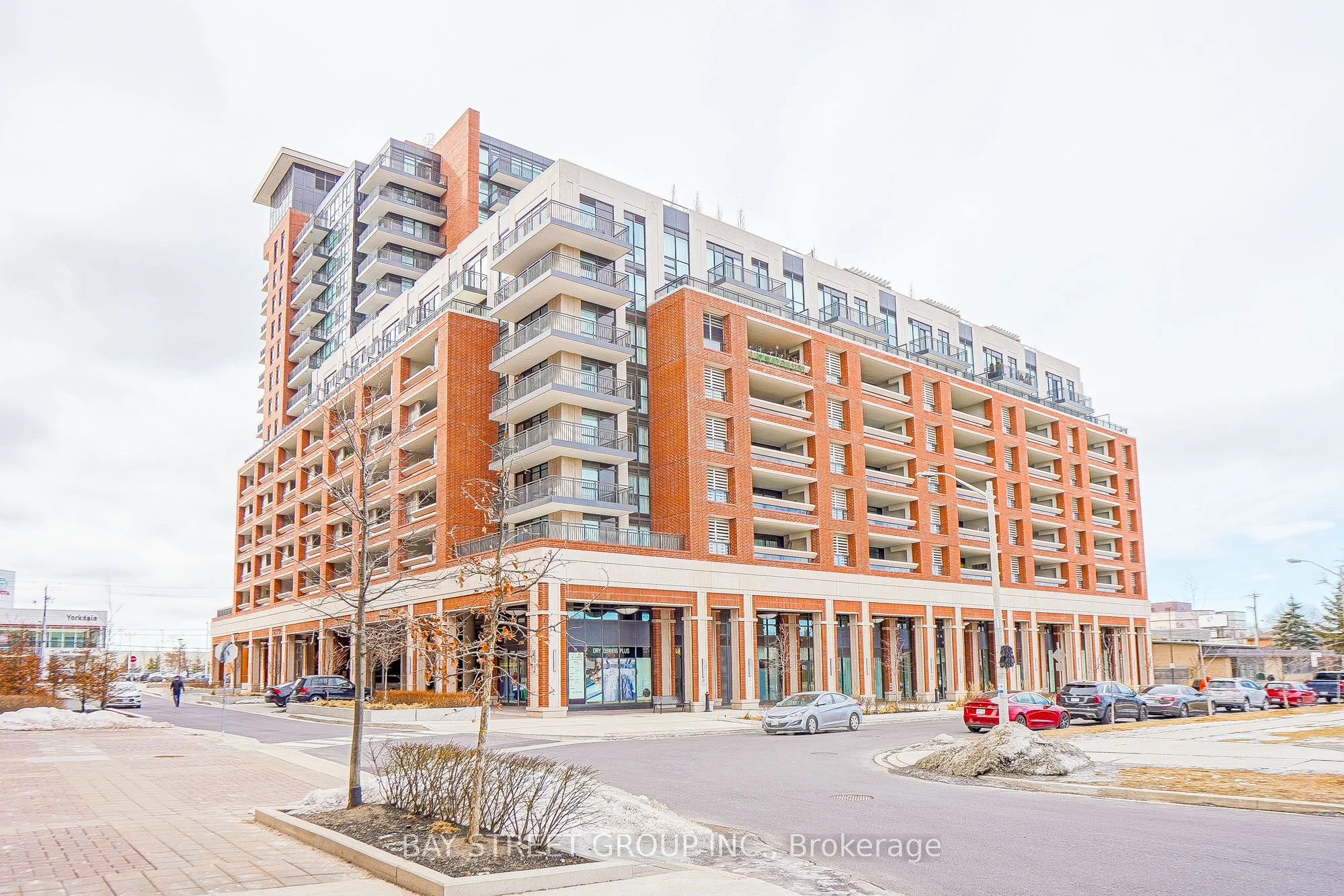 3091 Dufferin Street 1310, Toronto W04, ON M6A 0C4