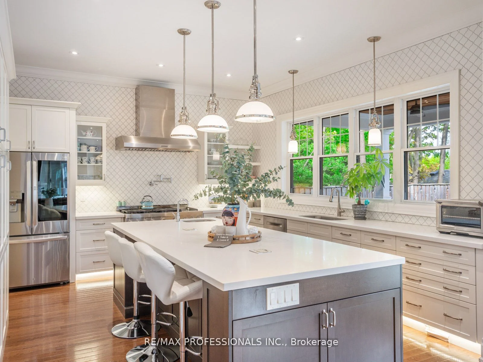 1358 Tansley Drive S, Oakville, ON L6L 2N4