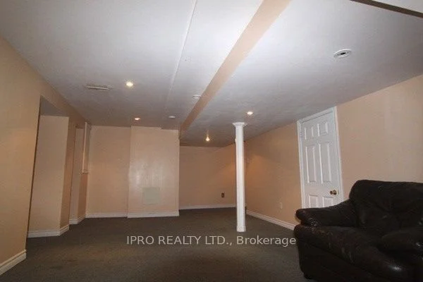 1443 Eddie Shain Drive, Oakville, ON L6J 7C7