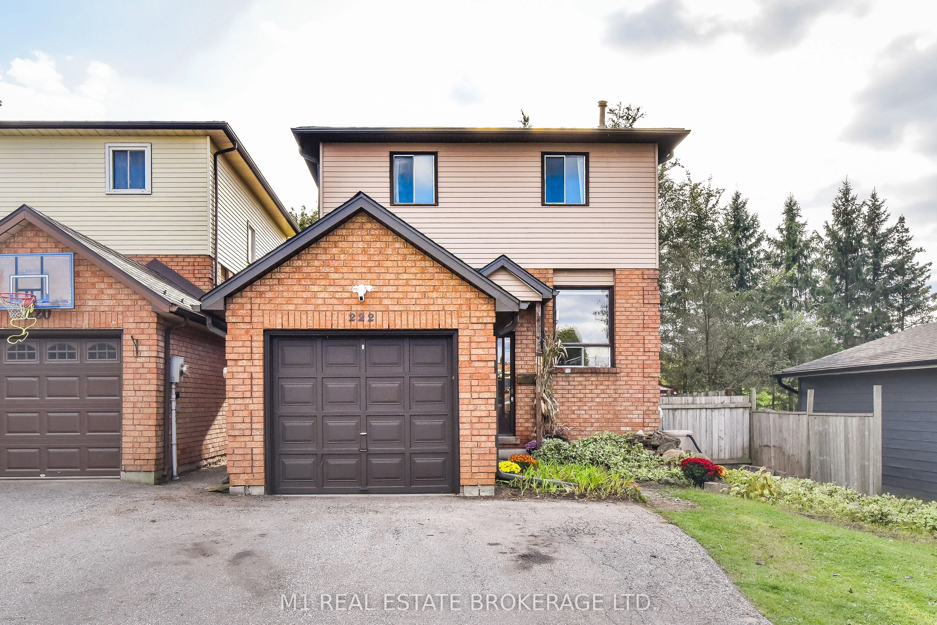 222 Main Street N Street, Halton Hills, ON L7J 1W9