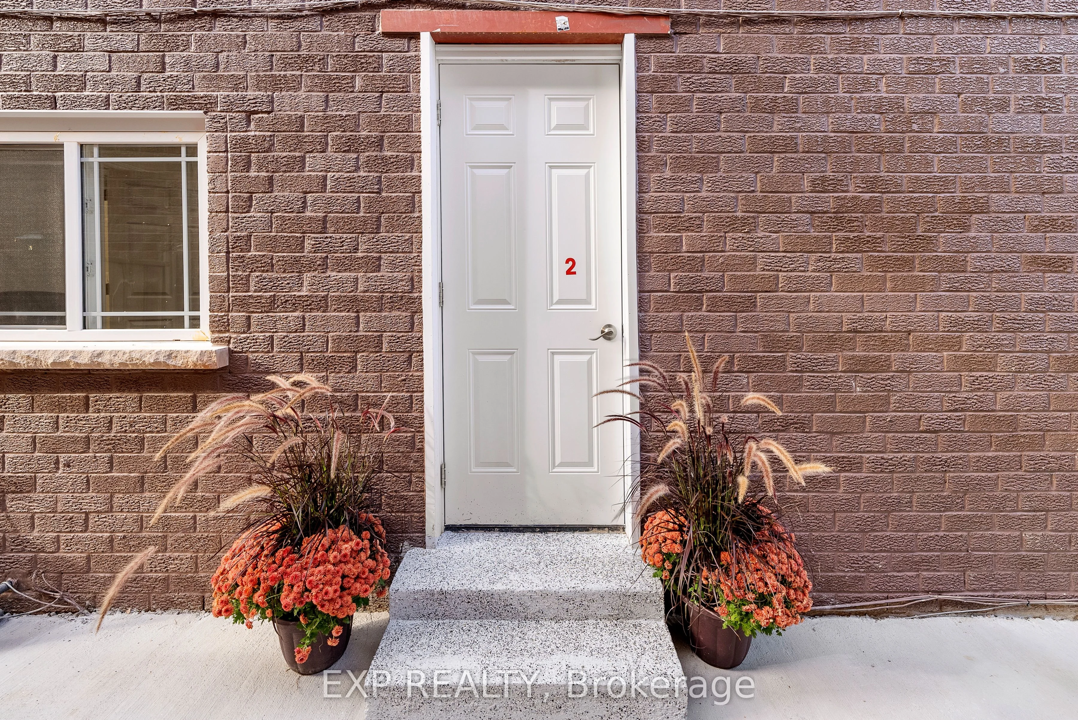 659 Roselaire Trail Unit 2, Mississauga, ON L5R 3C6