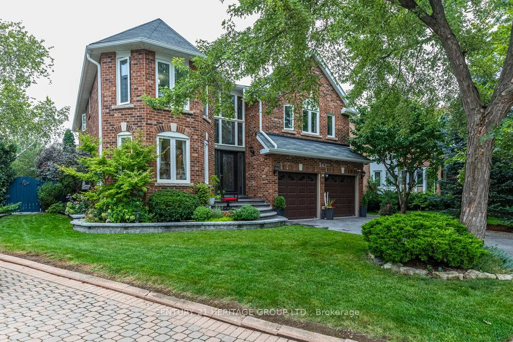 347 Northwood Drive, Oakville, ON L6M 1M8