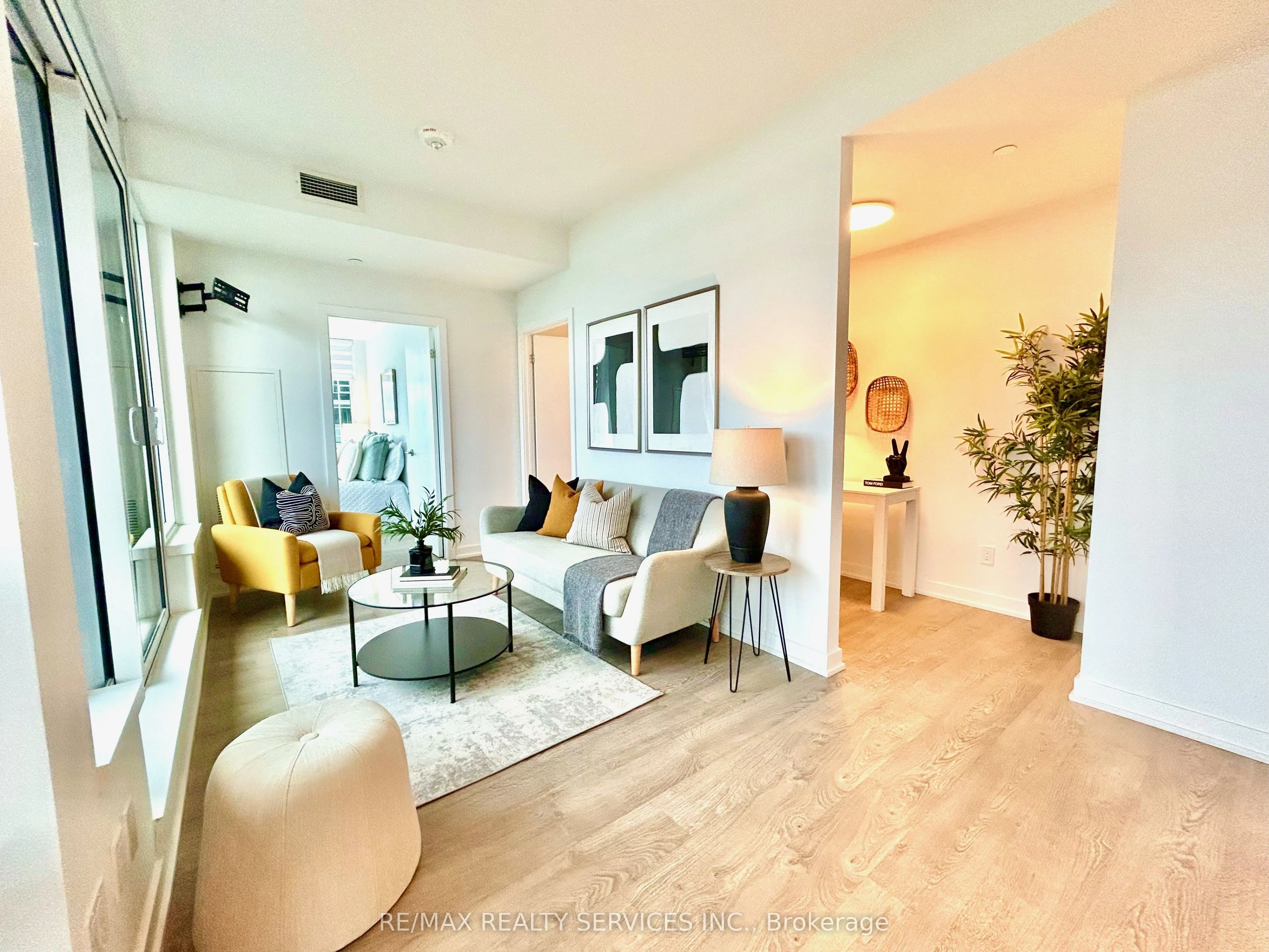 1926 Lakeshore Boulevard W #1902, Toronto W01, ON M6S 1A1