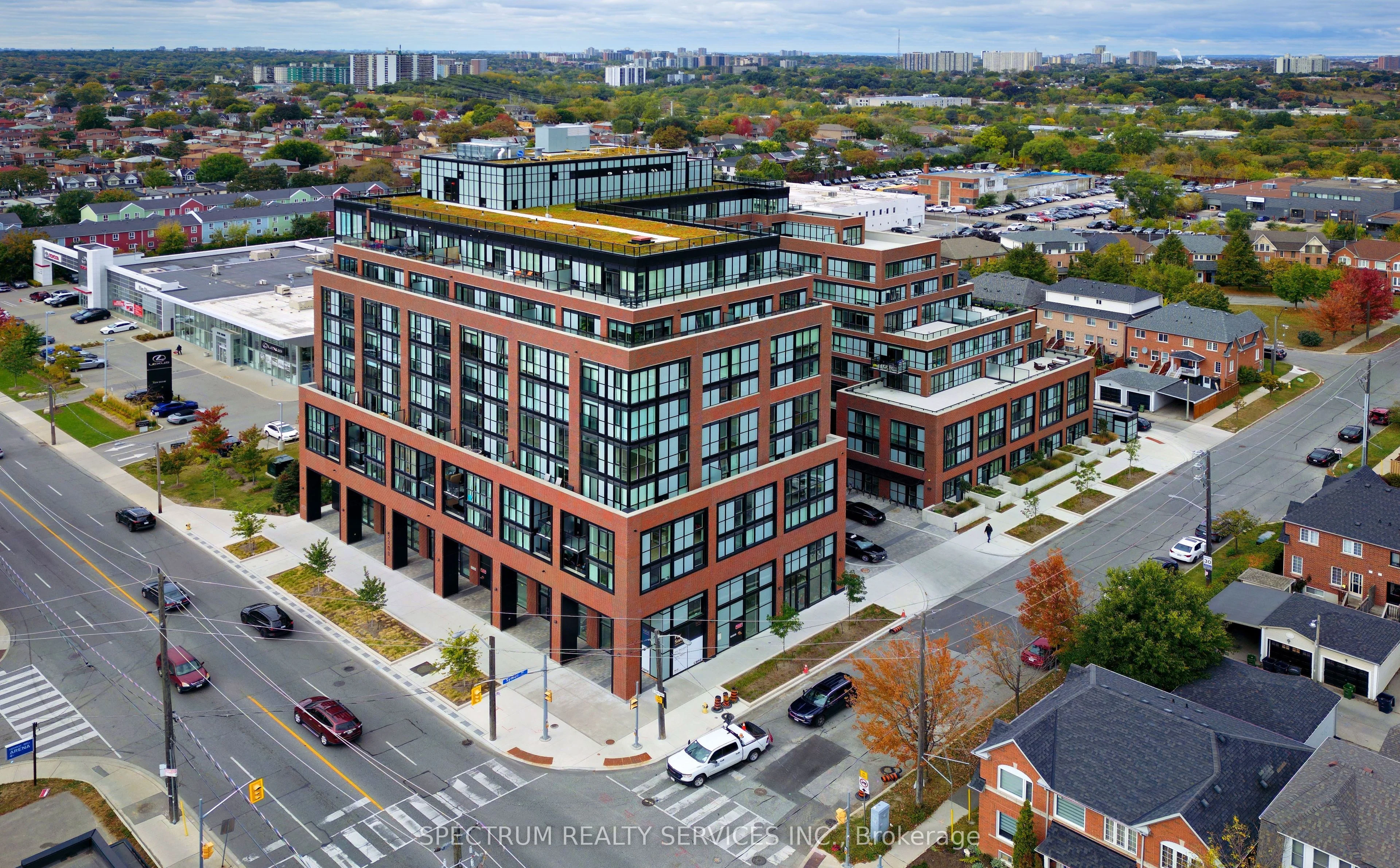 2300 St Clair Avenue W 709, Toronto W02, ON M6N 1K6