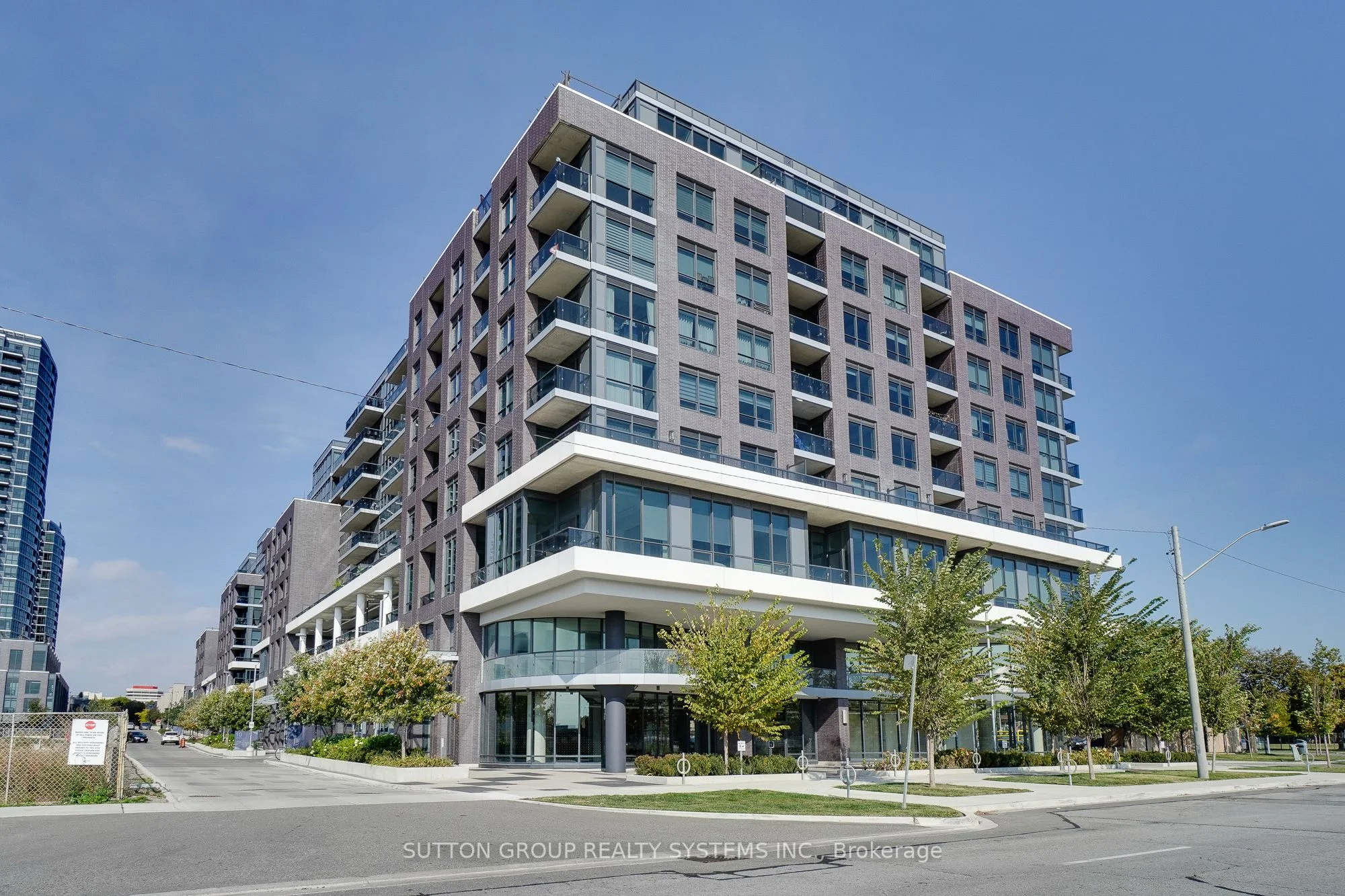10 gibbs Road 513, Toronto W08, ON M9B 6L6