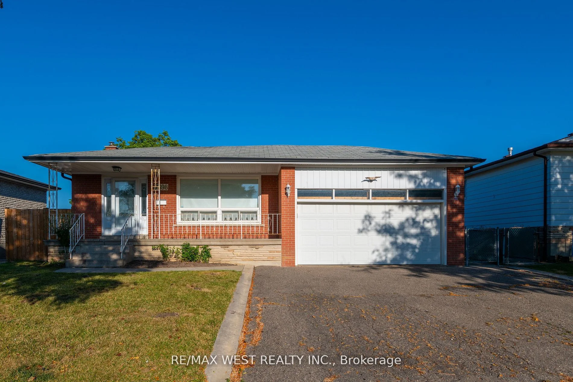 7398 MANION Road, Mississauga, ON L4T 2K6