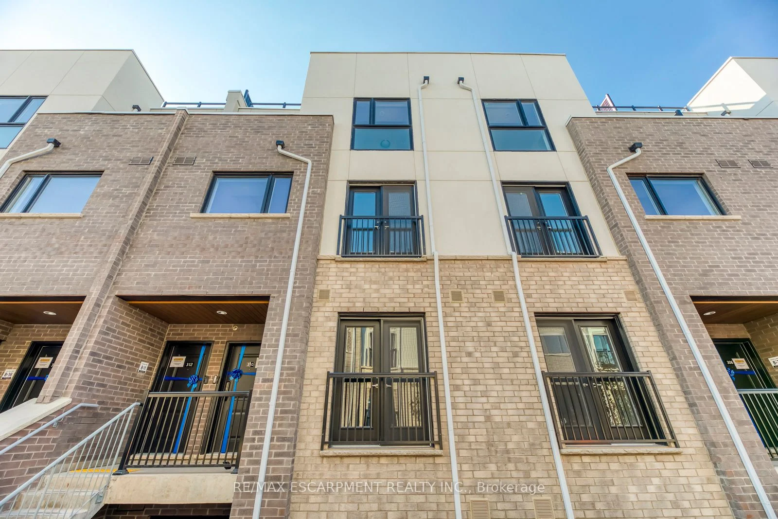 349 Wheat Boom Drive 206, Oakville, ON L6H 7X5