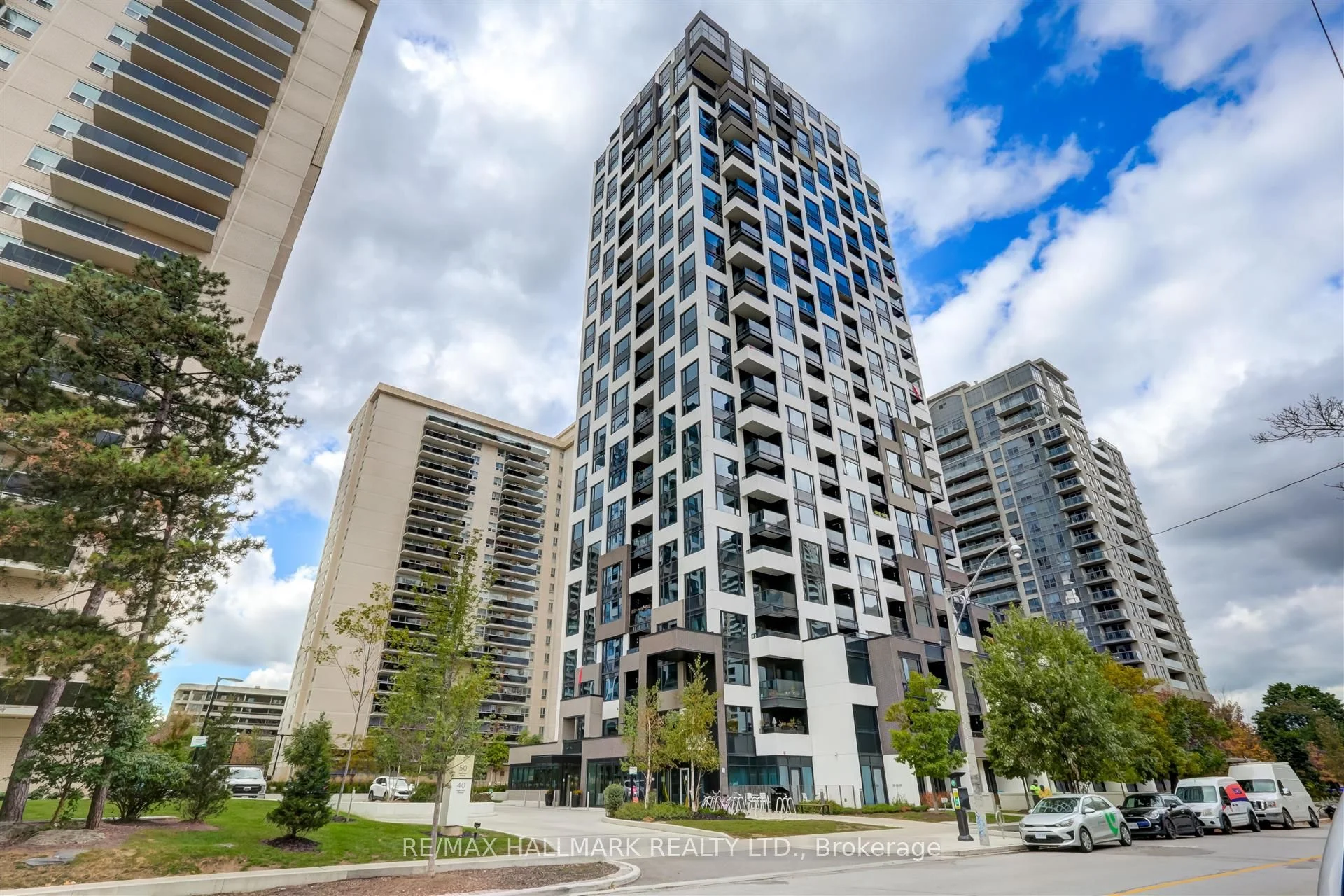 50 High Park Avenue Th101, Toronto W02, ON M6P 2R9