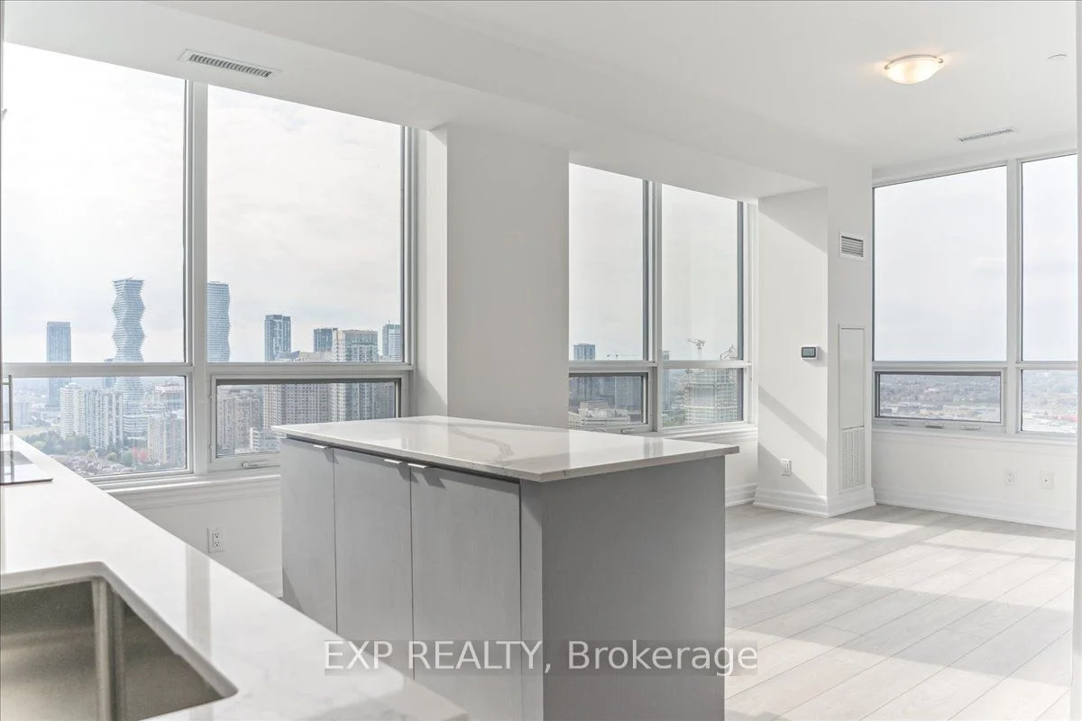 36 Elm Drive W, Mississauga, ON L5B 1L9