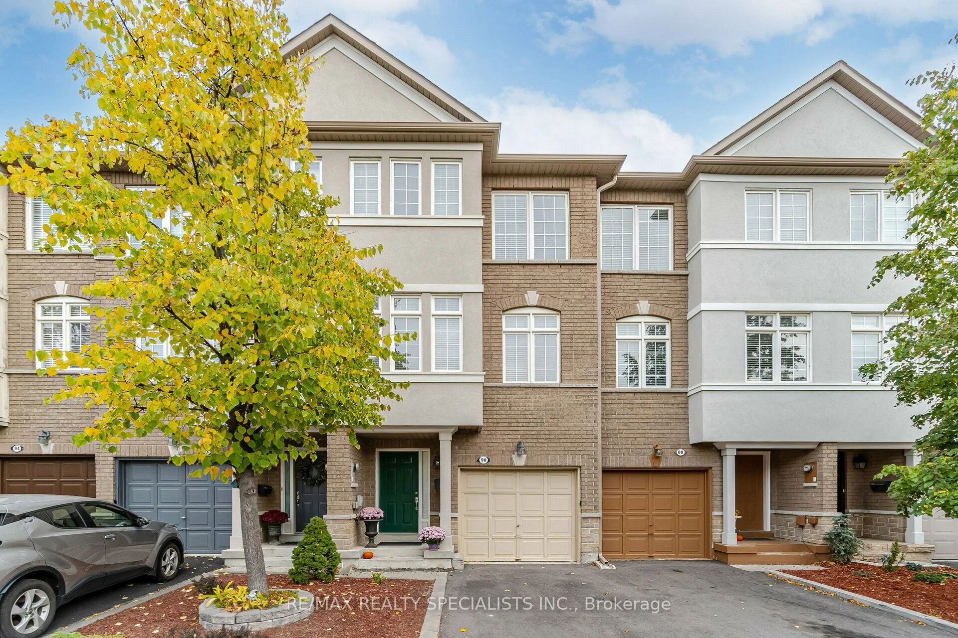 4222 Dixie Road 90, Mississauga, ON L4W 1M6