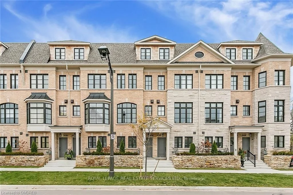 2135 Lillykin Street, Oakville, ON L6H 0N2