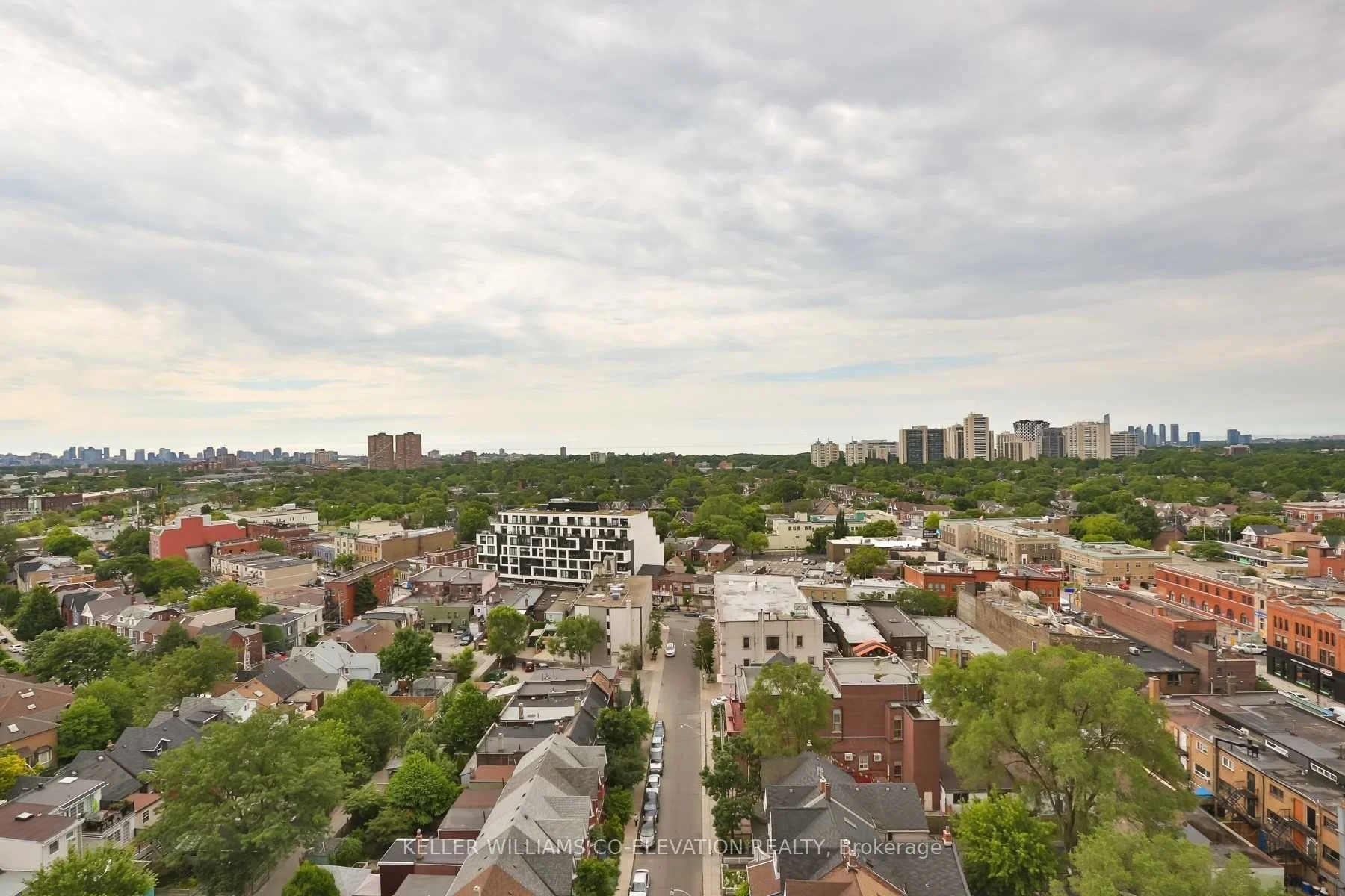 61 Heintzman Street 1606, Toronto W02, ON M6P 5A2