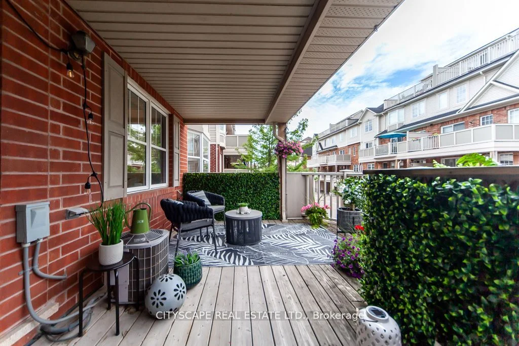 567 Dundas Street W 4, Mississauga, ON L5B 0B2