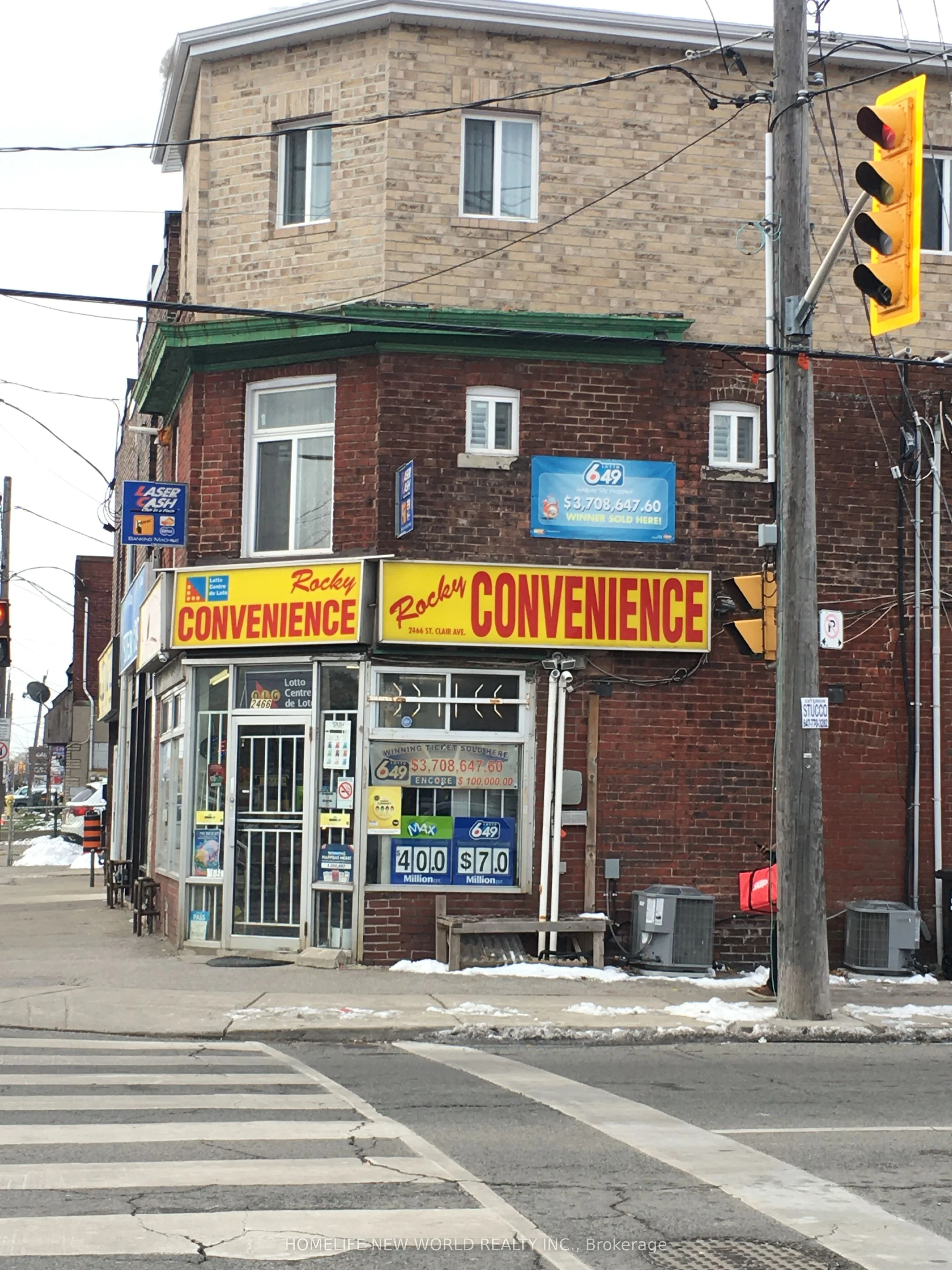 2466 St Clair Avenue W Bsmt, Toronto W03, ON M6N 1L3